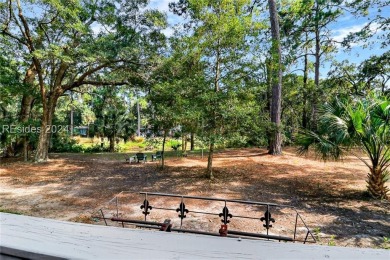 This charming property is brimming with potential. Great floor on Shipyard Golf Club in South Carolina - for sale on GolfHomes.com, golf home, golf lot