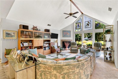 This charming property is brimming with potential. Great floor on Shipyard Golf Club in South Carolina - for sale on GolfHomes.com, golf home, golf lot