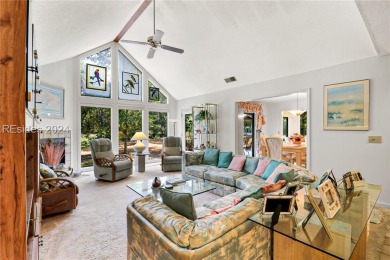 This charming property is brimming with potential. Great floor on Shipyard Golf Club in South Carolina - for sale on GolfHomes.com, golf home, golf lot