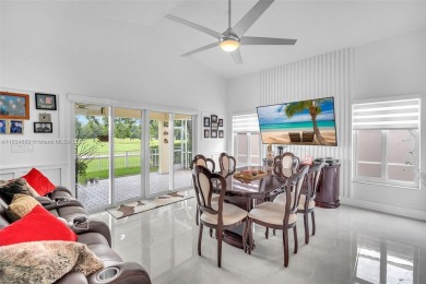 Spectacular remodeled, golf front 3 BR, 2 bath single family on Grand Palms Hotel and Golf Resort in Florida - for sale on GolfHomes.com, golf home, golf lot