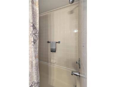 Welcome Home to this lovely MAPLE MODEL. This is a 2-bedroom on The Links of Spruce Creek in Florida - for sale on GolfHomes.com, golf home, golf lot