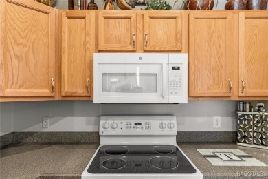 Stop the Search! This 3-bedroom, 2.5-bath end-unit townhome in on Brentwood Farms Golf Club in Florida - for sale on GolfHomes.com, golf home, golf lot