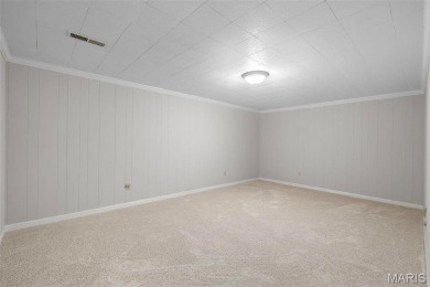 OPEN SUNDAY, 5/18, 1-3P! Circa 1976. A new and refreshing change on Forest Hills Country Club  in Missouri - for sale on GolfHomes.com, golf home, golf lot