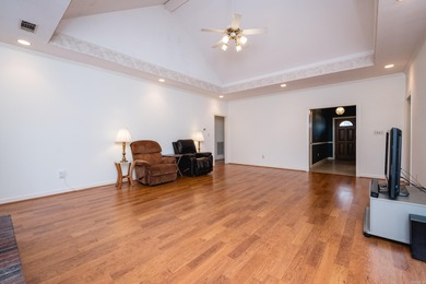 This one-level Maumelle home has everything you've been looking on Maumelle Golf and Country Club in Arkansas - for sale on GolfHomes.com, golf home, golf lot