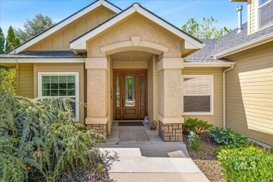 Gorgeous well maintained single level home with Beautiful 8' on Lakeview Golf Club in Idaho - for sale on GolfHomes.com, golf home, golf lot