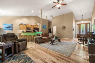 Gorgeous well maintained single level home with Beautiful 8' on Lakeview Golf Club in Idaho - for sale on GolfHomes.com, golf home, golf lot