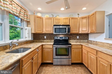 This beautiful single-family home offers a perfect blend of on Bethany Bay Golf Club in Delaware - for sale on GolfHomes.com, golf home, golf lot