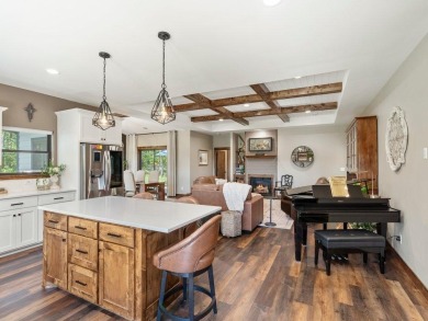 Gorgeous one level home in a prime location, East Gull Lake on Maddens on Gull Lake - The Classic at Maddens in Minnesota - for sale on GolfHomes.com, golf home, golf lot