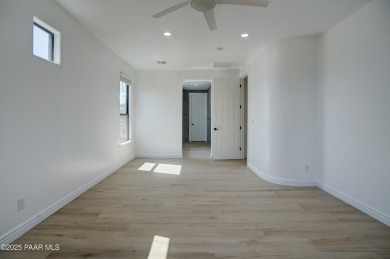 Beautifully updated, single‑level retreat in Prescott on Prescott Lakes Golf and Country Club in Arizona - for sale on GolfHomes.com, golf home, golf lot