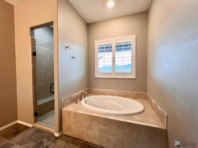 Welcome to The Ravines! This beautifully maintained 3-bedroom on Foothills Executive Golf Course in Arizona - for sale on GolfHomes.com, golf home, golf lot