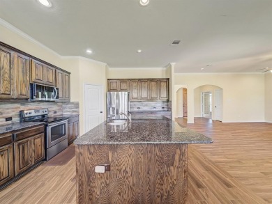 Desirable home in beautiful Lakewood Hills addition near on Granbury Country Club in Texas - for sale on GolfHomes.com, golf home, golf lot