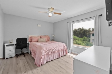 SELLERS ARE NOW PAYING OFF THE SOLAR PANELS AT CLOSING! SOLAR on Glen Abbey Golf Club in Florida - for sale on GolfHomes.com, golf home, golf lot