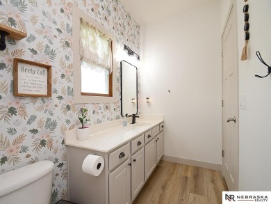 Jill Karloff, M: , jkarloff,   - Contract Pending. This on Lake Ridge Country Club in Nebraska - for sale on GolfHomes.com, golf home, golf lot