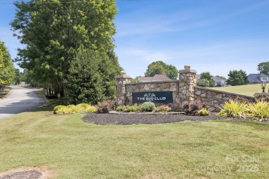 Welcome to this beautifully updated 4-bedroom, 3-bathroom on Fox Den Country Club in North Carolina - for sale on GolfHomes.com, golf home, golf lot