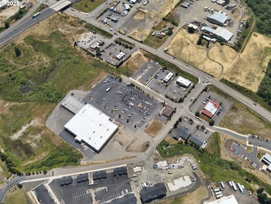 Prime Commercial Development Opportunity in Sutherlin's on Oak Hills Golf Club / Umpqua Golf Resort in Oregon - for sale on GolfHomes.com, golf home, golf lot