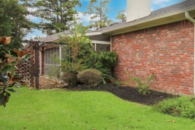 Gorgeous low maintenance move-in ready patio home located close on Crown Colony Country Club in Texas - for sale on GolfHomes.com, golf home, golf lot