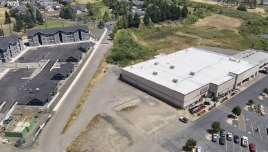 Prime Commercial Development Opportunity in Sutherlin's on Oak Hills Golf Club / Umpqua Golf Resort in Oregon - for sale on GolfHomes.com, golf home, golf lot