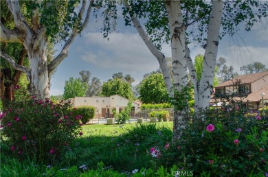 Location, Location. This Vista Valencia Townhome is conveniently on Vista Valencia Golf Course in California - for sale on GolfHomes.com, golf home, golf lot