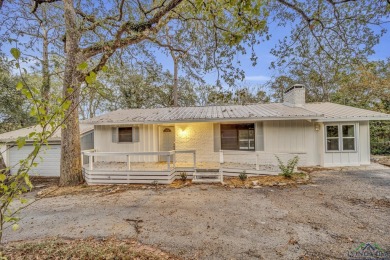 Welcome to the best value in Hideaway Lake! This thoughtfully on Hide-A-Way Lake Golf Course in Texas - for sale on GolfHomes.com, golf home, golf lot