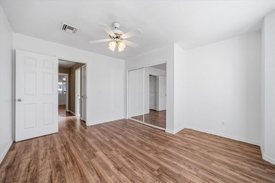 Welcome home to comfort, style, and a fantastic central Kingman on Cerbat Cliffs Golf Course in Arizona - for sale on GolfHomes.com, golf home, golf lot