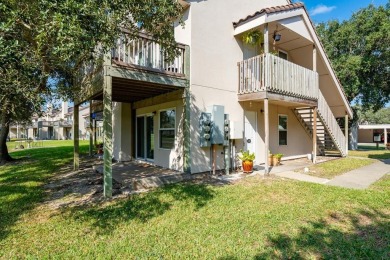 This is the one! No stairs! Adorable, beautifully bright updated on Rockport Country Club in Texas - for sale on GolfHomes.com, golf home, golf lot