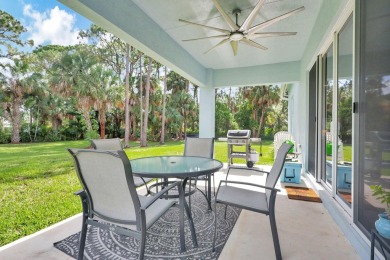 This is your chance to live in Hobe Sound Golf Club! A nicely on Hobe Sound Golf Club in Florida - for sale on GolfHomes.com, golf home, golf lot