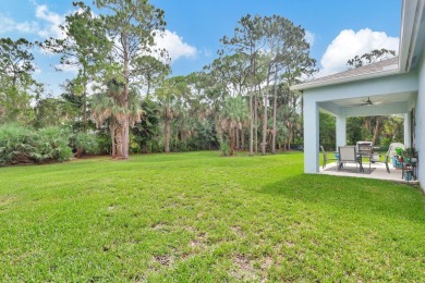 This is your chance to live in Hobe Sound Golf Club! A nicely on Hobe Sound Golf Club in Florida - for sale on GolfHomes.com, golf home, golf lot