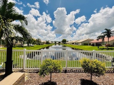 ***THIS ARTHUR RUTENBERG HOME IS BUILT STRONG TO GIVE YOU PEACE on Manatee County Golf Course in Florida - for sale on GolfHomes.com, golf home, golf lot