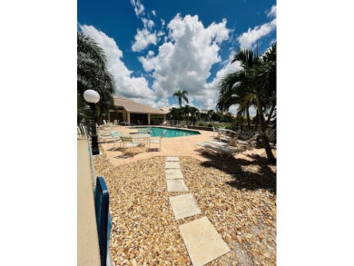 ***THIS ARTHUR RUTENBERG HOME IS BUILT STRONG TO GIVE YOU PEACE on Manatee County Golf Course in Florida - for sale on GolfHomes.com, golf home, golf lot