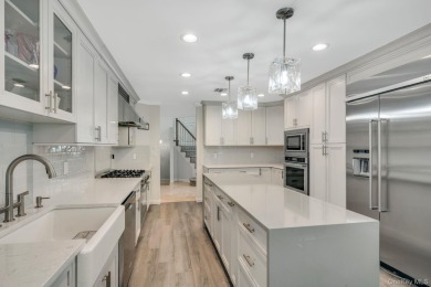 Your search is over...Here's a fabulous St. Andrews (end unit) on Hamlet Golf and Country Club in New York - for sale on GolfHomes.com, golf home, golf lot