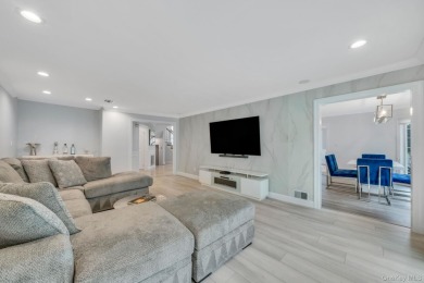 Your search is over...Here's a fabulous St. Andrews (end unit) on Hamlet Golf and Country Club in New York - for sale on GolfHomes.com, golf home, golf lot