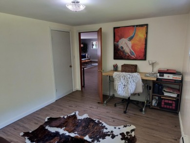 LOCATION!  Comfortable ranch style home in a private tree lined on Bretwood Golf Course in New Hampshire - for sale on GolfHomes.com, golf home, golf lot