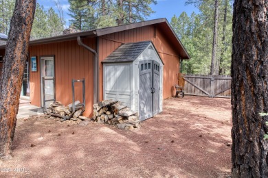 THRIVING Current ! Nestled in the serene woods of the Pinetop on Pinetop Lakes Country Club in Arizona - for sale on GolfHomes.com, golf home, golf lot