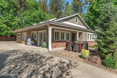 CHARMING COTTAGE ON COVETED HAYDEN LAKE COUNTRY CLUB GROUNDS on Hayden Lake Country Club in Idaho - for sale on GolfHomes.com, golf home, golf lot