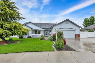 Welcome home to this one owner, single level home in the golf on Lakeview Golf Club in Idaho - for sale on GolfHomes.com, golf home, golf lot