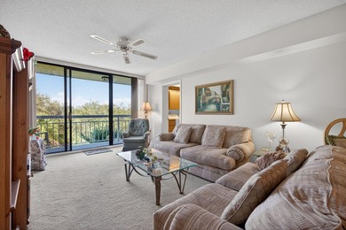 TOTALLY TURNKEY 4TH FLOOR PENTHOUSE, 2 BEDROOM/2 BATH CONDO WITH on Bear Lakes Country Club in Florida - for sale on GolfHomes.com, golf home, golf lot