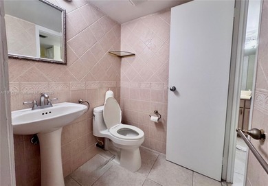 Exceptional Value Opportunity on Aventura's North Country Club on Turnberry Isle Resort and Club in Florida - for sale on GolfHomes.com, golf home, golf lot