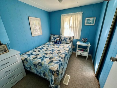 Don't miss this affordable priced 2bd 1 bath popular Golden Gate on Mainlands Golf Club in Florida - for sale on GolfHomes.com, golf home, golf lot