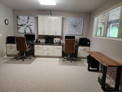 Beautifully updated and decorated Richlyn Manor Condominium on Lenawee Country Club in Michigan - for sale on GolfHomes.com, golf home, golf lot