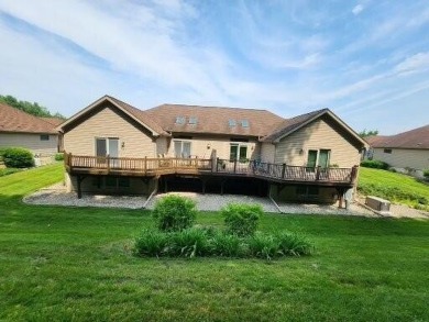 Beautifully updated and decorated Richlyn Manor Condominium on Lenawee Country Club in Michigan - for sale on GolfHomes.com, golf home, golf lot