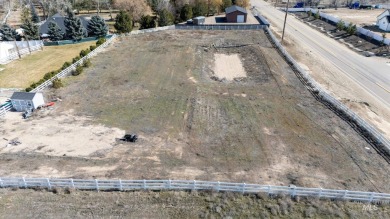 Price adjustment on this BEAUTIFUL MODERN FARMHOUSE sitting on 2 on Purple Sage Golf Course in Idaho - for sale on GolfHomes.com, golf home, golf lot
