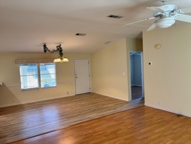 Welcome to this charming 3 bedroom, 2 bath Palm Harbor home on St. Johns Golf Club in Florida - for sale on GolfHomes.com, golf home, golf lot