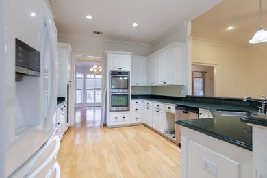 Located in the highly desirable Stone Creek golf community, this on Stone Creek Golf Club in Georgia - for sale on GolfHomes.com, golf home, golf lot