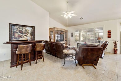Great 2BR, 2BA plus den Bellagio model on the golf course in the on Oakwood Golf Club  in Arizona - for sale on GolfHomes.com, golf home, golf lot