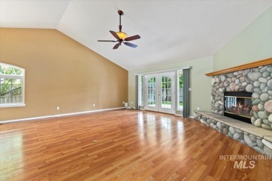 SINGLE LEVEL CHARMER situated within a highly desirable central on Centennial Golf Course in Idaho - for sale on GolfHomes.com, golf home, golf lot