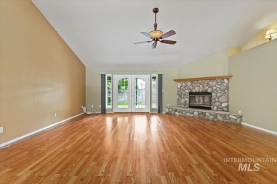 SINGLE LEVEL CHARMER situated within a highly desirable central on Centennial Golf Course in Idaho - for sale on GolfHomes.com, golf home, golf lot