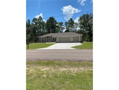 Welcome to this 4 year old, built by LADA Construction and built on Citrus Springs Country Club in Florida - for sale on GolfHomes.com, golf home, golf lot