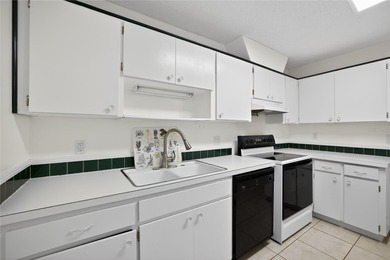 Live the carefree Florida lifestyle in this spacious 2-bedroom on Sandpiper Golf Club in Florida - for sale on GolfHomes.com, golf home, golf lot