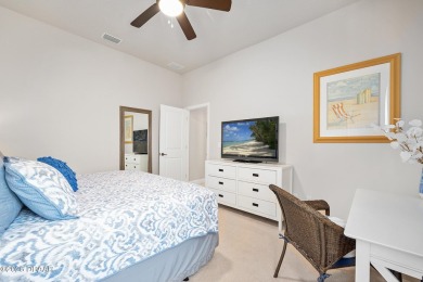 LUXURIOUS 3 BEDROOM 2.5 BATH OASIS WITH OUTDOOR ENTERTAINING
 on Venetian Bay Golf Course in Florida - for sale on GolfHomes.com, golf home, golf lot