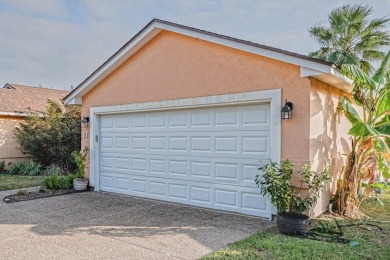 Nestled in the desirable Rockport Country Club, this 2-bedroom on Rockport Country Club in Texas - for sale on GolfHomes.com, golf home, golf lot